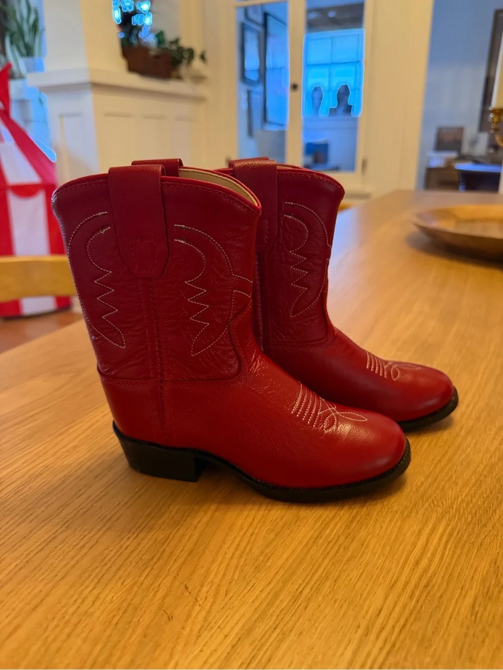 Old West bold red